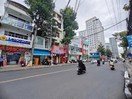 Chính chủ gửi bán khách sạn mini mặt tiền yersin vạn thắng, nha trang