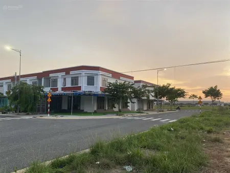 Bán shophouse siêu hot tại sun casa cesun casa central , 172m2 shr nhà hoàn công nh cho vay 70%