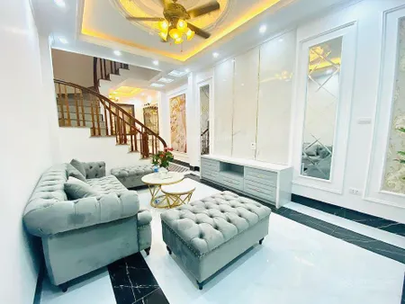 6.2 tỷ. nhà mới ở ngay. căn nhà 30m2 mặt tiền 3m x 5 tầng x 3pn. đường 3m, kiều mai btl