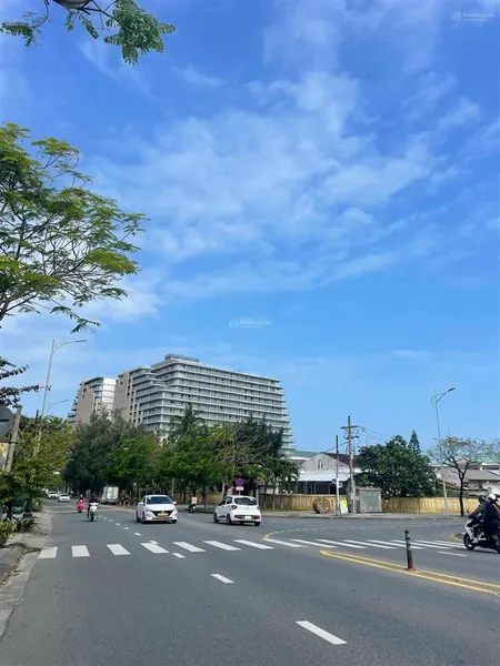 Chính chủ gửi bán mặt tiền trường sa đối diện bãi tắm non nước