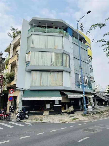 Bán gấp căn nhà siêu đẹp góc 2 mặt tiền võ văn kiệt ngang 15m, 5 tầng btct chỉ nhỉnh 16 tỷ