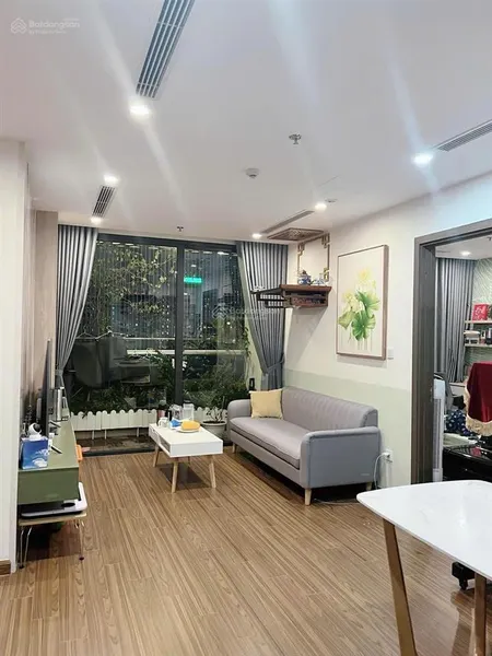 Chủ chuyển lên căn 4 ngủ, cần bán nhanh căn 3 ngủ tòa west point 2, giá 8,5 tỷ. 0988 982 ***