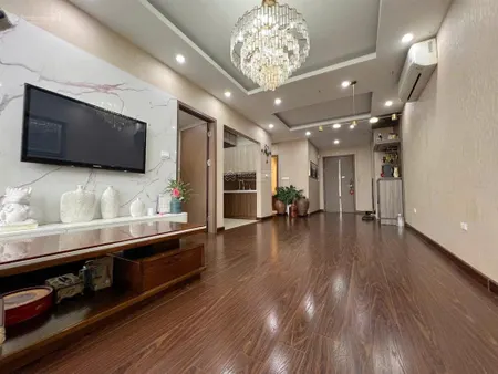 Nhà đẹp cần bán! chung cư flc star tower hà đông 100m2, 3 phòng ngủ, giá 6.xx tỷ