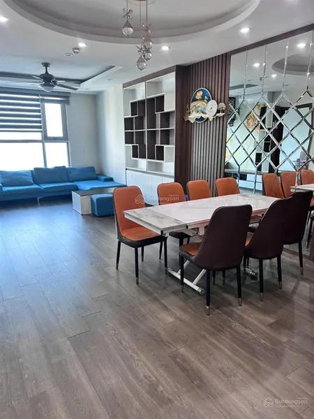 Cần bán gấp căn hộ 92m2, cc ia20, căn tầng trung full nội thất. giá bán 7.2 tỷ