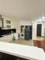 Bán chung cư r3 2 phòng ngủ tầng 5 115,9 m2 royal city