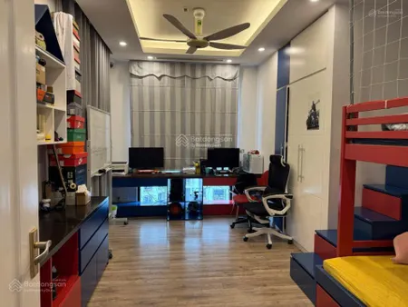 Hàng hiếm chính chủ gửi bán căn góc 2pn tầng 5 r3 diện tích 112,9m2 vinhomes royal city nguyễn trãi