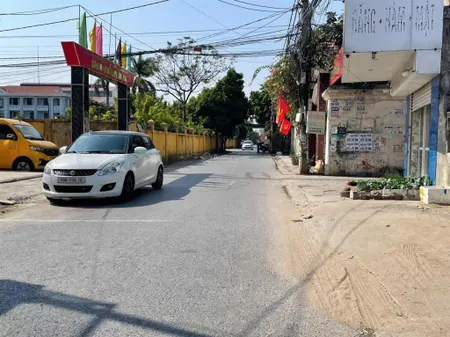 458. bán lô đất mặt đường kiều hạ hải an . diện tích 80m (5.1x16) hướng đông nam .