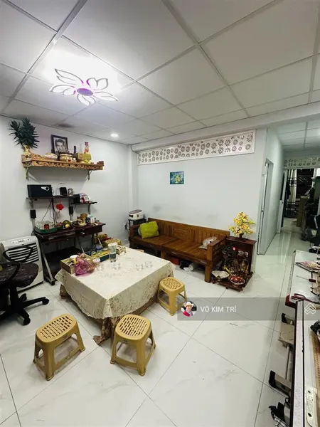 Quận 5 cc dương tử giang tầng 1 shr 64m2 2pn full nội thất giá 2,12 tỷ