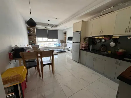 Cần bán căn hộ central plaza, tân bình, có sổ hồng, 65m2 2pn2wc, nhà thoáng mát, căn cực hiếm