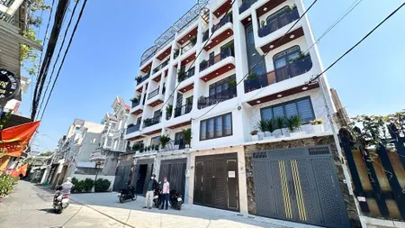Nhà 5 tầng thang máy full nội thất đường thới an 13, phường ta q12, dt 84m2 (4mx20m) hẻm ôtô thông