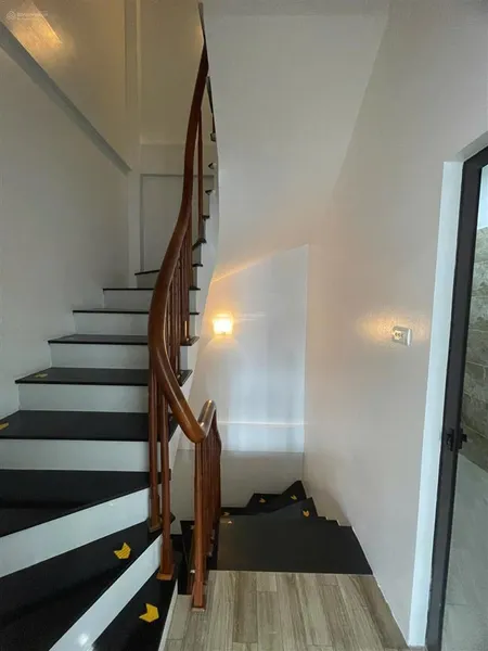 Bán nhà phường yên nghĩa hà đông 30m2 x5 tầng giá 4tỷ