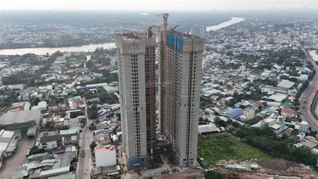Bán căn 3pn + 2wc, 91m2 b 08 a&t sky garden, 3,3 tỷ full vat view sông sài gòn và view landmark