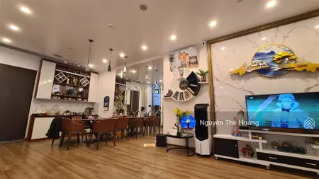 Giá thật, bán ch 3n 2wc, 132m2 tòa royal city. tầng trung bc bắc thoáng, full đồ phù hợp lâu dài