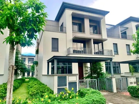 Nhà phố góc swanpark 1 trệt 2 lầu (đẹp như hình), vị trí thoáng mát cạnh công viên, giá full 5.2 tỷ
