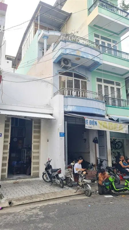 Bán nhà 3 tầng mặt tiền đào duy từ vị trí kinh doanh đắc địa trung tâm nha trang
