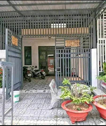Bán nhà cấp 4 sổ hồng riêng, diện tích 100m2 ngay gần chợ bờ ngựa giá 735triệu