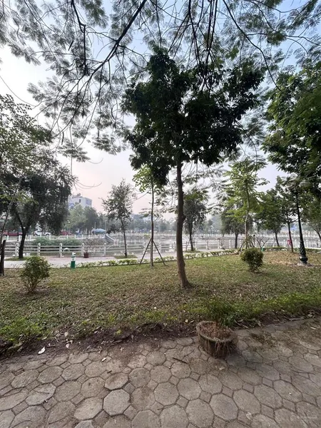 Đất đẹp phân lô thượng thanh long biên 54m2, giá 13 tỷ, vỉa hè rộng dân trí cao.