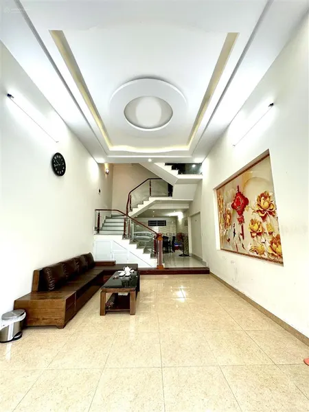 Bán nhà phân lô văn cao 67,5m đường 12m oto đỗ ngày đêm 5 phòng ngủ khép kín cho thuê ổn định 22 tr