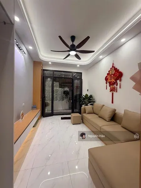 Cắt lỗ bán nhà mới ! thịnh quang ! 40m2 7 tầng thang máy full nội thất đủ công năng