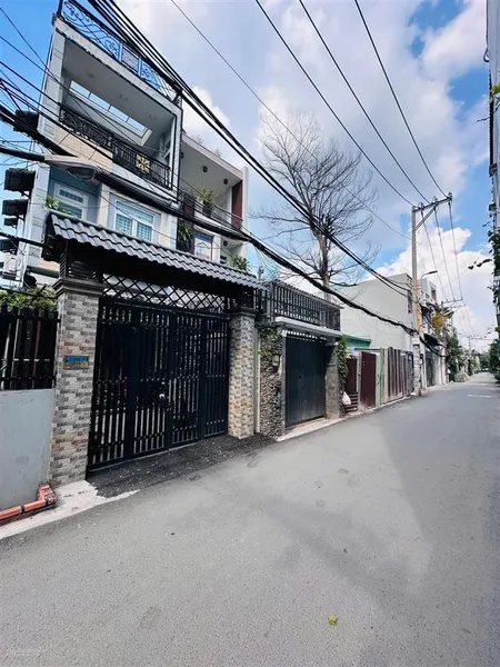 Giá tốt bán nhà 1 trệt 1 lửng 2 lầu hẻm ô tô đường 38, hiệp bình chánh, gần gigamall, giá 5.8 tỷ