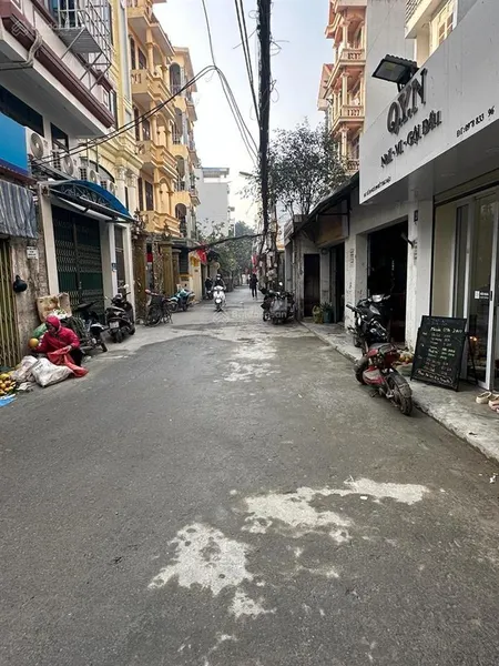 Văn trì thần thánh! nhà mặt phố 42m2, 5 tầng, 6 phòng, ô tô tải đỗ cửa, kinh doanh đỉnh, dân xây