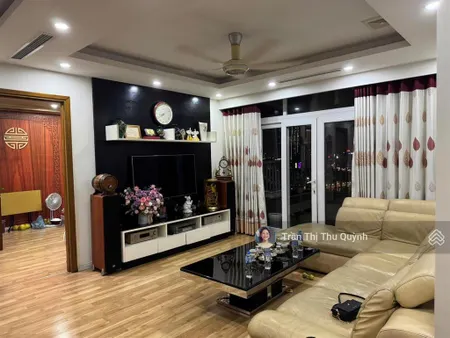 Bán cc tại đtm dịch vọng 12 tỷ 148.3m2 đẹp, nhiều tiện ích giá tốt đầu tư