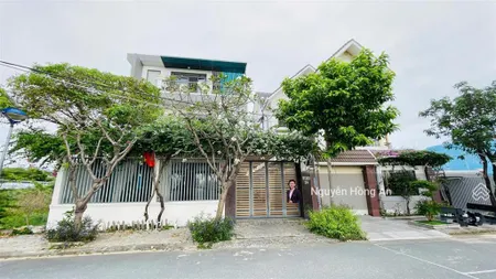 Bán nhanh biệt thự 3 tầng kđt phước long dt 240m2 đối diện công viên, thoáng mát, gần biển, 19.8tỷ