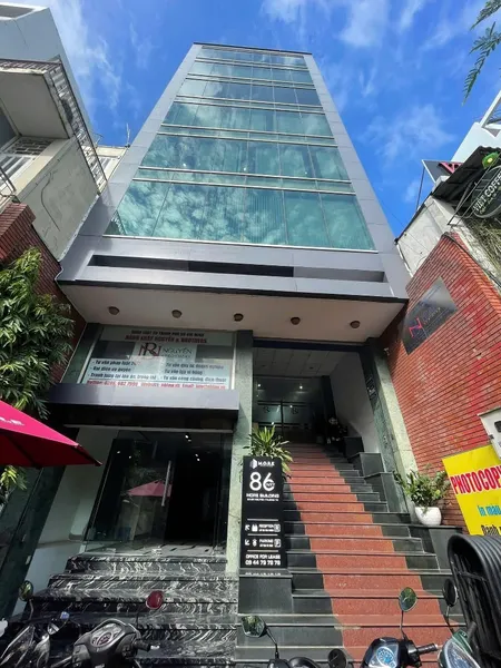 Cho Thuê Văn Phòng Nguyễn Trường Tộ Q4 Diện Tích 95m2 Sàn Suốt View Kính Thoáng