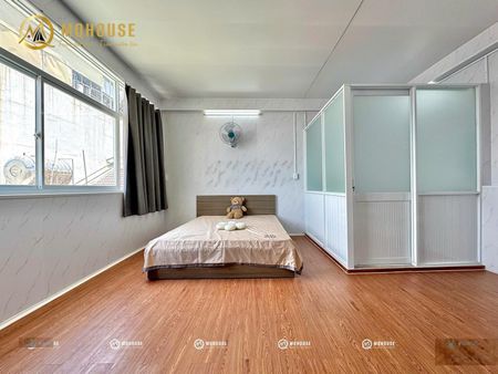 Phòng mới 45m Tách bếp ngay Etown Cộng Hoà Sân Bay TSN