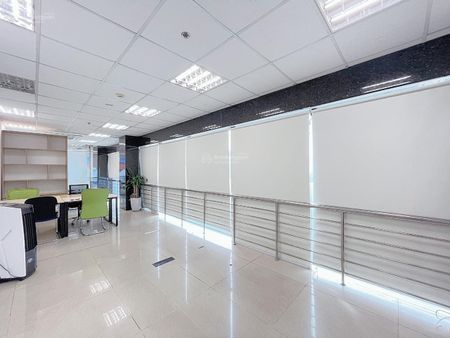 Văn phòng Mai Thị Lựu Q1 80m2 đã ngăn sẵn phòng sếp, phòng họp view kính thoáng