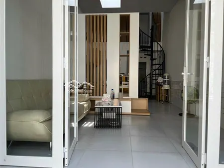 9,5 Triệu - Nhà đẹp Hẻm 36 Huỳnh Thiện Lộc, Tân Phú Có 2pn.