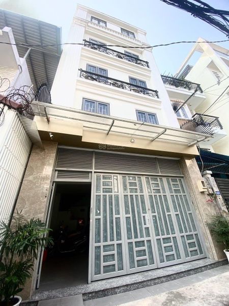 Chính chủ cho nữ thuê phòng cao cấp có gác - full nội thất Q. Bình Thạnh