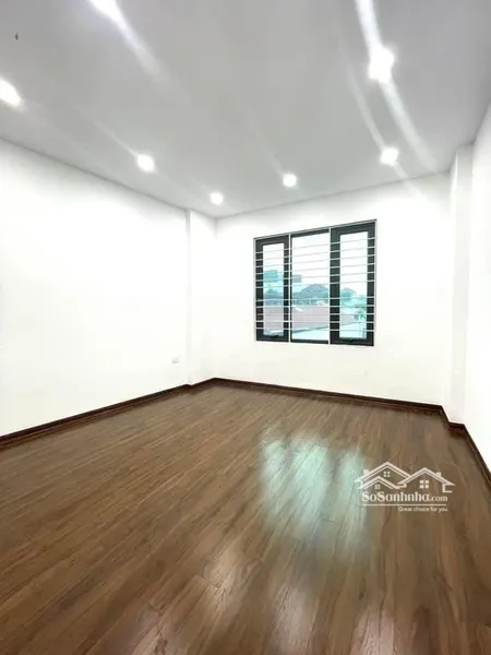 Cho Thuê Nhà ở Lai Xá 50m2, 5 Tầng, Thang Máy, Oto Dỗ Tránh.