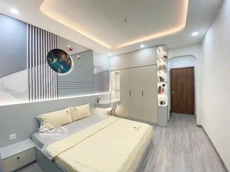 Cho Thuê Nhà Mặt Tiền đường Số 4, P11, 3 Lầu