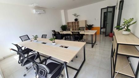 Cho thuê văn phòng Cityland lầu 1 + lầu 2, trống suốt, máy lạnh + thang máy, giá từ 11tr - 16tr/th