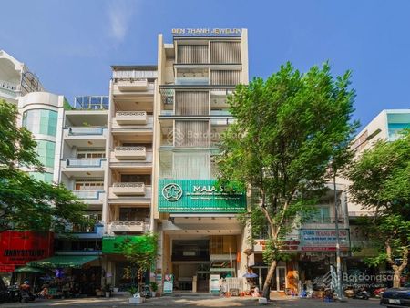 Cho thuê tòa nhà mặt tiền đường Calmette, Quận 1, DT: 8x20m, 1 hầm 9 lầu TM, DTSD: 1.600m2