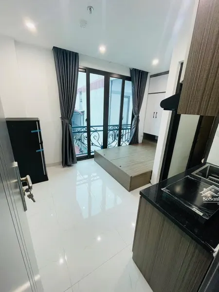 Cc Cho Thuê Phòng Có Ban Công, Thang Máy, Mới Xây Tại Nguyên Hồng, Chợ Thành Công, 5 Triệu 3/tháng