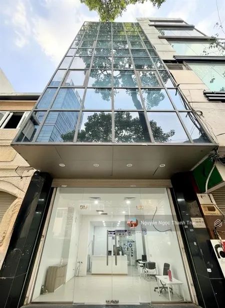 Nhà mặt tiền phó đức chính q1 ngang 6m trệt 3 lầu giá 72tr