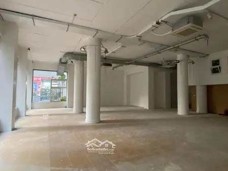 Cho Thuê Tầng 1 Chân Chung Cư Khu Trung Hoà - Nhân Chính 315m2 Phù Hợp Mọi Loại Hình Kinh Doanh