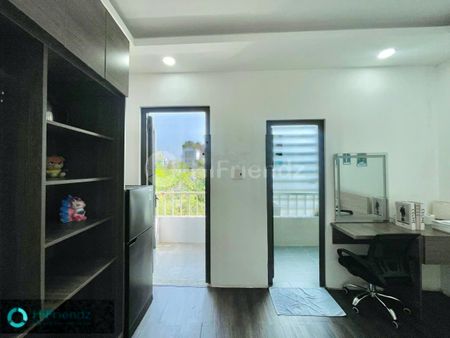 Cho thuê phòng ban công, bếp tách biệt, 5,8 triệu, 35m2 ở Trường Sa, P12, Q3, HCM, giá siêu hời