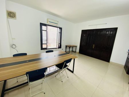 Cho thuê văn phòng Duy Tân - Cầu Giấy chính chủ DT 30m2 giá 3tr5/th