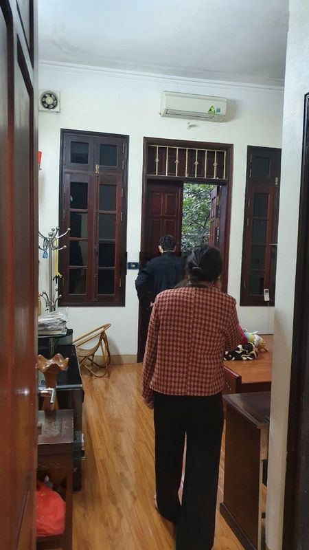 Cho thuê nhà Ngô Thì Nhậm 65m2, 4 tầng, 16tr/th ô tô đỗ cửa