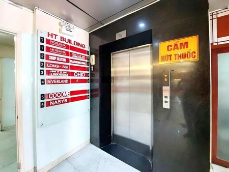 Văn phòng 20m2 (trệt), giá 9 triệu/tháng (có Vat)