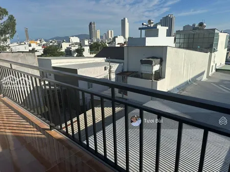 Cho Thuê Nhà ở Nguyên Căn Hoặc Nguyên Tầng 2 Phòng Ngủ , View Biển Giá Thuê 5 Triệu, đường Oto