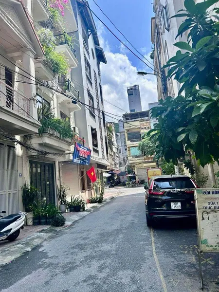 Cho Thuê Nhà Riêng Khu Phân Lô 7.2ha Vĩnh Phúc, Ba đình, ô Tô Ra Vào Dừng đỗ Trước Nhà, 50m2x5 Tầng
