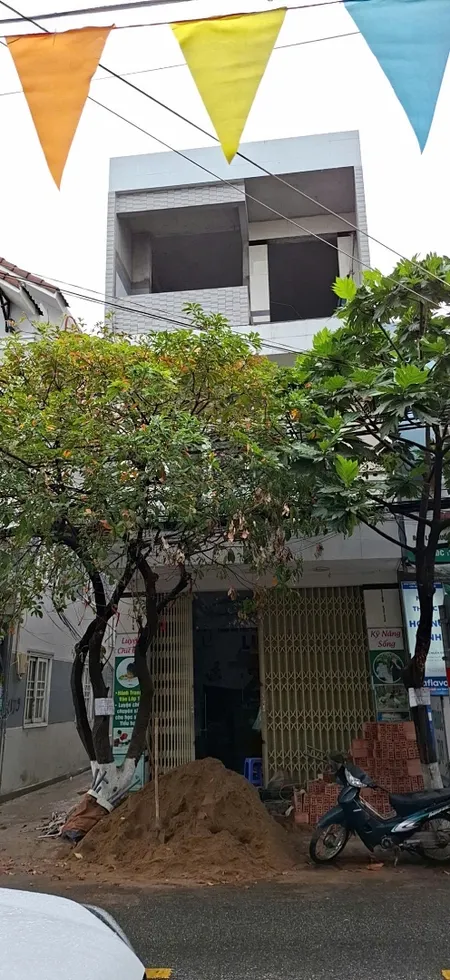 Cho Thuê Nhà Kinh Doanh Và ở. 118 Nguyễn Phước Nguyên Lh Hồng Tuyến
