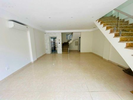 Chính chủ cho thuê nhà đường Láng DT 65m2*7 tầng, MT 5m, thang máy, đồ cơ bản, giá 30tr/th