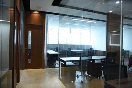Cho thuê văn phòng trọn gói giá rẻ tại Quận 3, phòng 4 - 6 người - giá 14 tr/tháng, đầy đủ nội thất