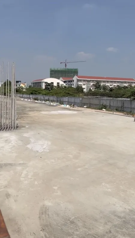 Cho Thuê đất Mt Tôn Thất Thuyết Q.4 24x160m Giá 117k/m2 Làm Cầu Lông, Pickball Vip Lh
