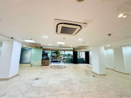 Mặt bằng trệt Nguyễn Thiện Thuật Q3 phù hợp với công ty làm văn phòng đại diện, showroom...